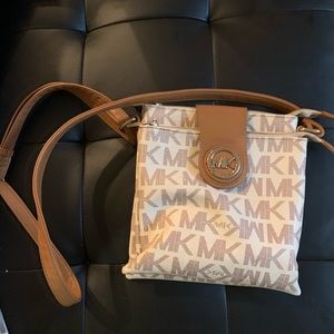 michael kors purse
